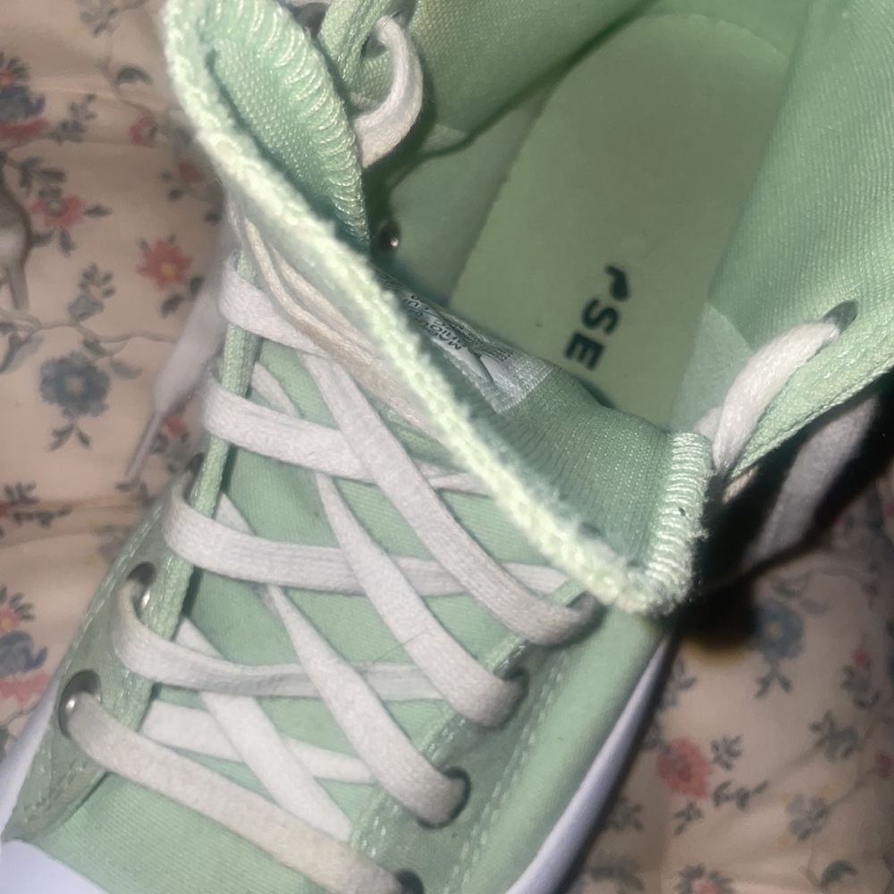 Converse - Picture 4 of 10